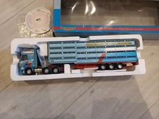 Longthrone Daf with livestock