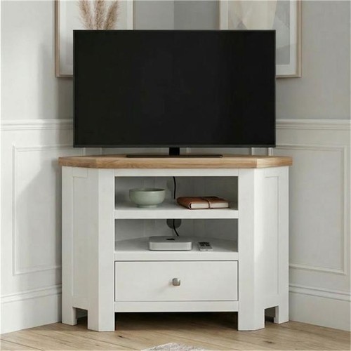 Painted white corner - painted,
