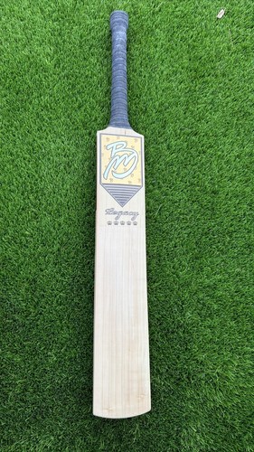 English willow cricket bat - willow,