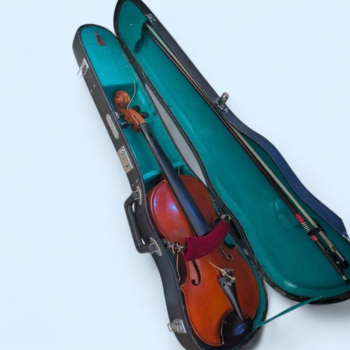 Skylark brand violin full - skylark,