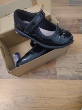 Girls Clarks Shoes Used Good Condition Size 8. Infant