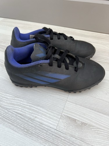 Astro turf football boots - turf, size
