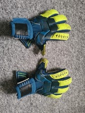 Football Goalkeeper Gloves