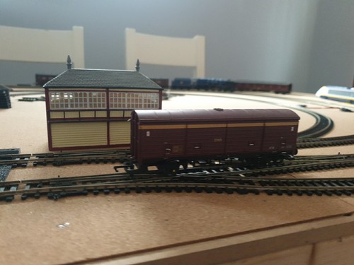Hornby ews closed van - closed, wagon