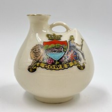 VINTAGE ARCADIAN CRESTED CHINA - MODEL OF ANCIENT ROMAN VASE - COWES IOW CREST