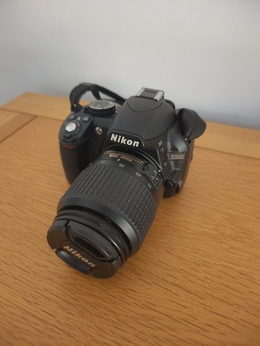 Nikkon d3100 fully working - nikkon,