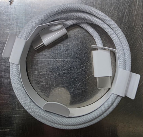 Genuine apple usb c - genuine, to