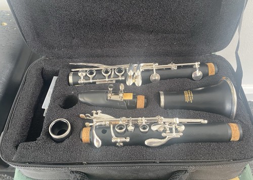 Plastic student clarinet - plastic, by