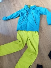 mans size large ski bundle outfit of Scott ski jacket and Icepeak  ski pants,