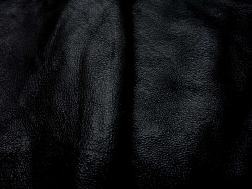 Jet black pigskin leather - black,