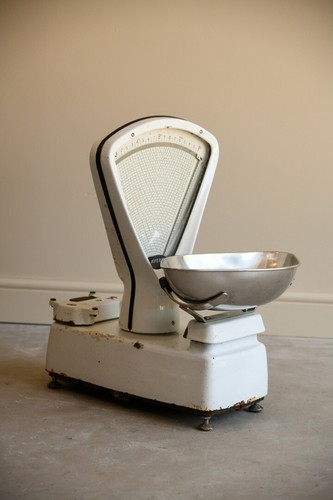 Vintage avery white enamel - avery,