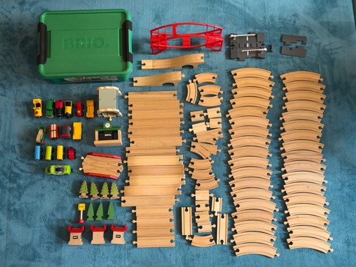 Brio train set includes - brio,