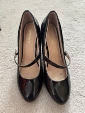 Roberto Vianni Patent Black Round Toe Heels Eur 40 UK 6.5/7