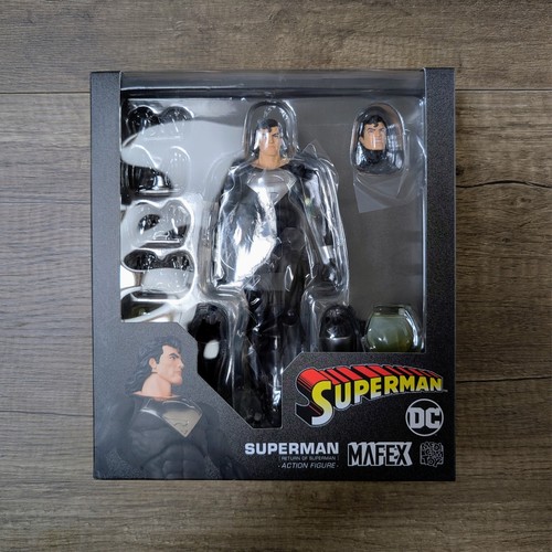 Mafex return superman black - mafex,