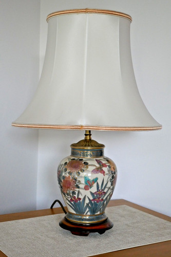 Vintage oriental table lamp - vintage,