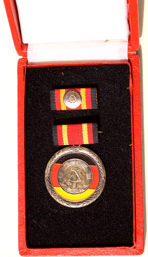 29942f ddr merit - ddr, medal