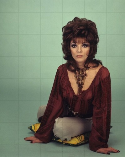 Joan collins x 8 colour - collins,