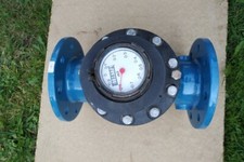 100mm kent water meter used in good working condition with gaskets