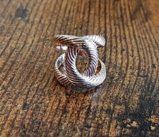 Lovisa Stunning Rose Gold Twist Rope Statement Ring. UK Size K. Brand New.