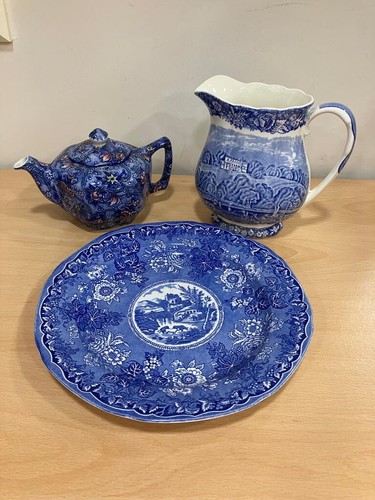Ringtons and palissy - , pottery