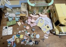Rare Sylvanian Ambulance, Medical Figures & Centres x 2 - Equipment- Great  Fun 