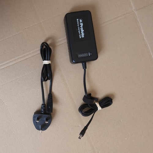 Profoto battery charger 8a - battery, 2.8a