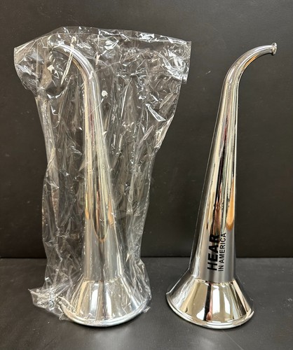 Pair reproduction plastic - reproduction,