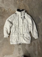 Women’s White Ski / Skiing