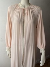 Fab Vintage St Michael Pale