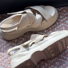 VAGABOND BEIGE STRAPPY