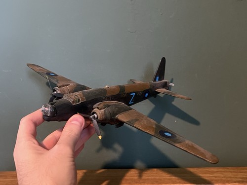 Revell 04601 vickers - 1:72,