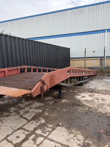 Container loading ramp ton - loading,