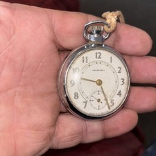 VINTAGE INGERSOLL HAND WIND POCKET WATCH SPARES OR REPAIR