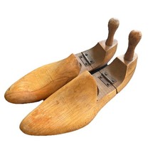 Wooden Hinged Shoe Form True Form 3/11