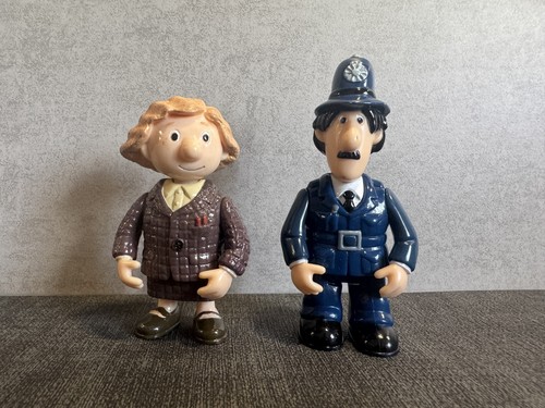 Postman pat sylvia - pat,