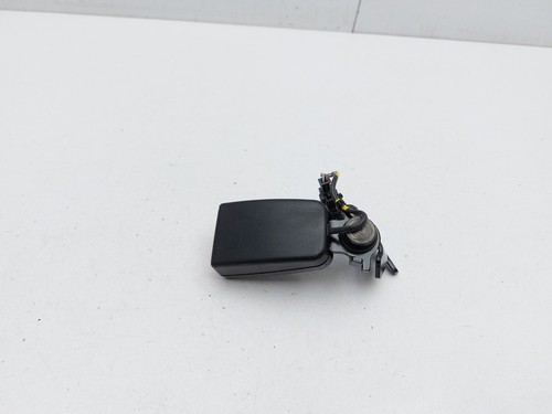 Seat belt buckle rear left - belt,