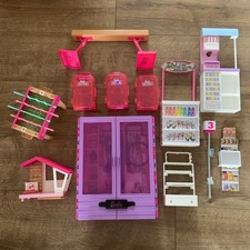Barbie Bundle, Wardrobe