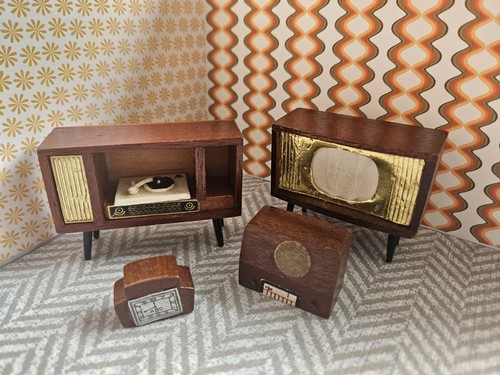 Vintage lundby dolls house
