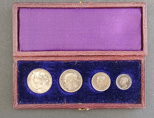 1877 victoria maundy set - set, in