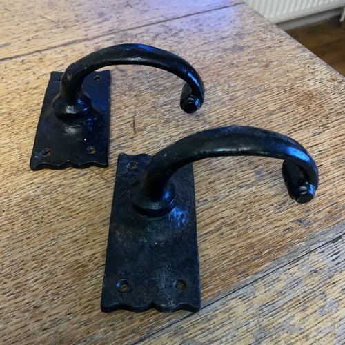 Vintage iron steel black - /,
