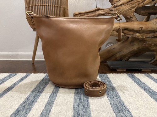 Vintage coach leather duffle - ,