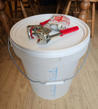Brewing bucket 30ltr crown capper and 75 crown caps