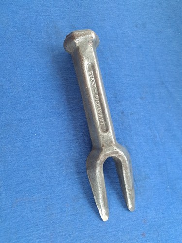 Vintage sykes pickavant car - vintage,