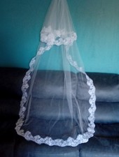 white veil 2 tier chapel