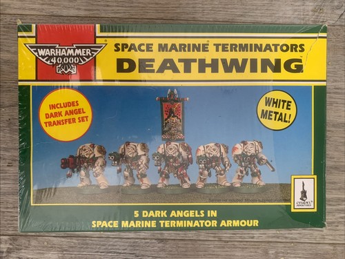 Warhammer space marine dark - marine,