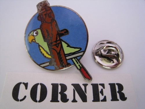 Pin folies enamel - pin's,