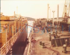 1976 photo  BP Tanker co ship Mt British Kennet alongside other ship 4.2x3.4"