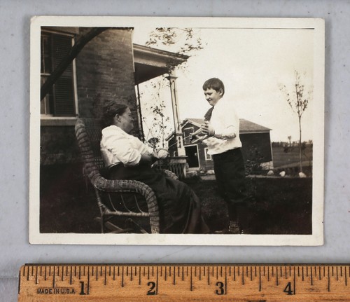 Vintage snapshot photo lew - snapshot,