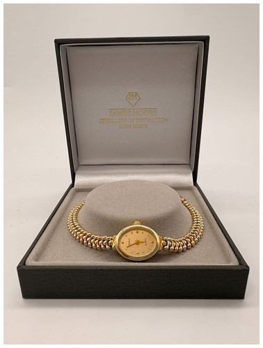 Pre owned 14ct solid - gold, tri