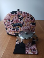 Tea cosy, tea pot cosy, one